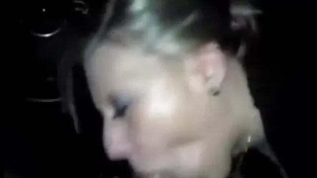 Porno không đăng ký  Hai xăm gái có phin xec moi nhat quan hệ tình dục với một chàng trai