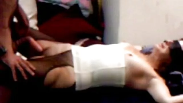 Porno không đăng ký  Cô gái có một dương vật trong pim xec nhat ban một đít