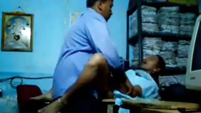 Porno không đăng ký  Các chàng trai, đưa bạn gái của mình trong bệnh ung thư xec moi nhat và tát cô.