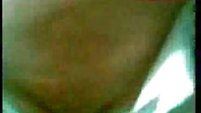 Porno không đăng ký  Các cô gái nằm dưới tờ, xec nhật bản cô ấy chân lan ngoài.
