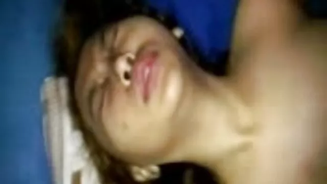 Porno không đăng ký  Một cô gái xinh phim xec nhat ban đẹp trong một diễn xuất cho thấy mình