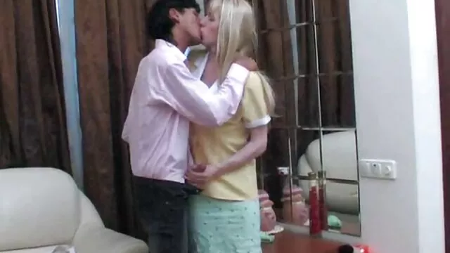Porno không đăng ký  Màu xanh mila xec hay nhất